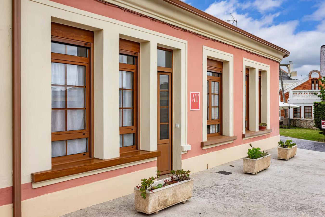 Apartamentos Turisticos As Cetareas Rinlo Exterior photo